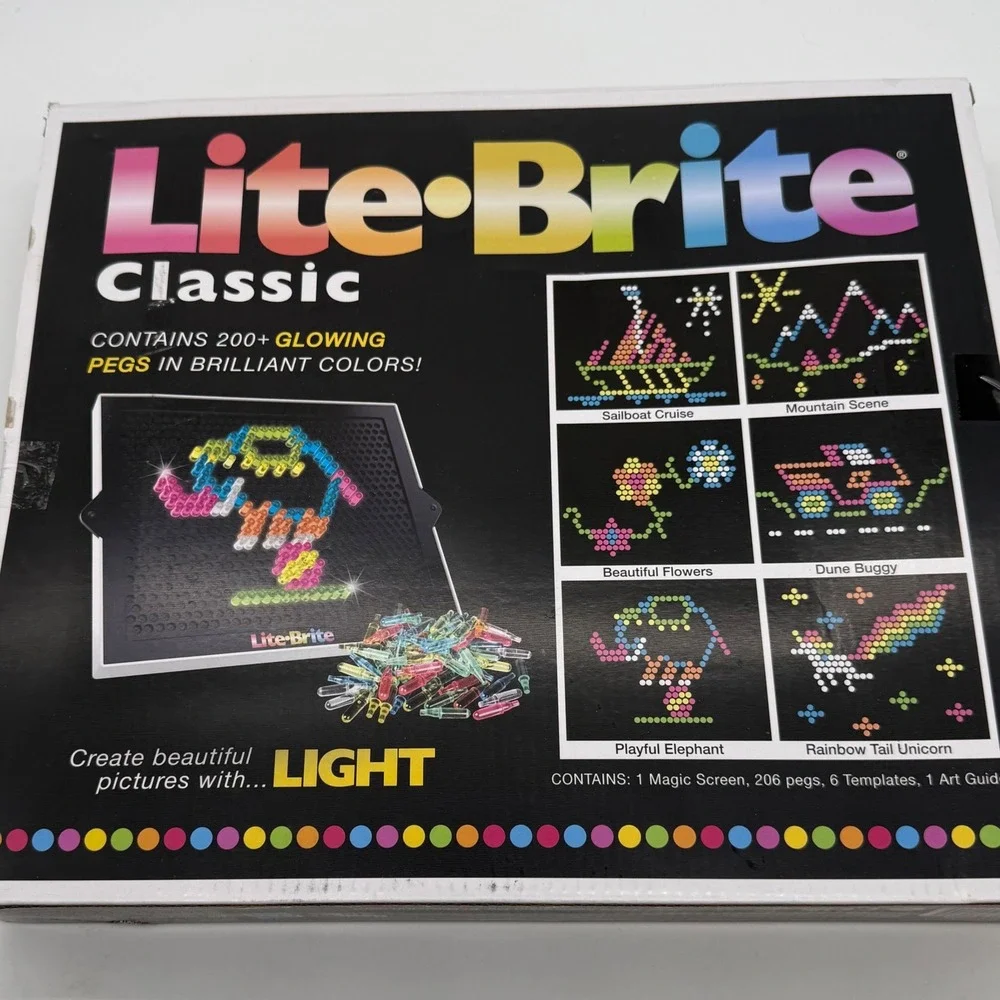 Unused. Lite Brite‎ Classic Light Up Peg Board 200+ Colorful Pegs Art.